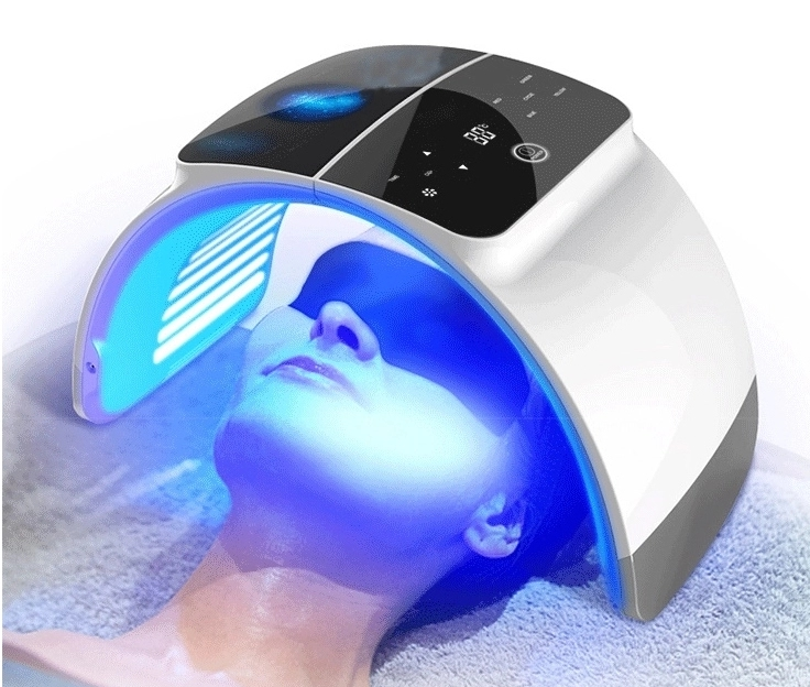 A LED machine that improves the quality of your skin without knowing it.